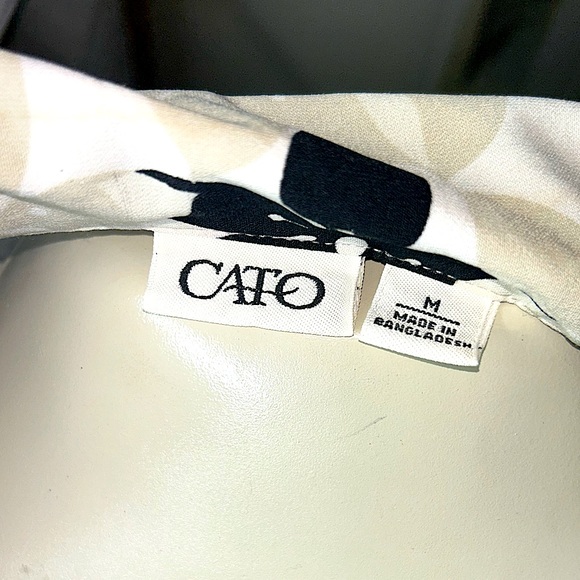 Cato brand women’s medium blouse - Picture 2 of 2